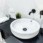 Vipwarsawapartments Onyx Mennica 아파트 *