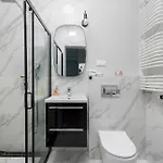 Vipwarsawapartments Onyx Mennica 아파트 *