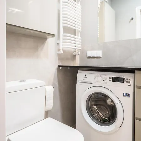 Vipwarsawapartments Onyx Mennica ワルシャワ