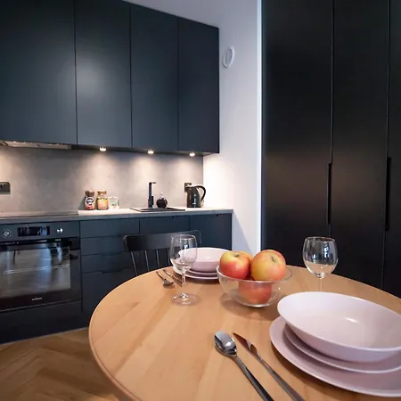 Vipwarsawapartments Onyx Mennica ワルシャワ