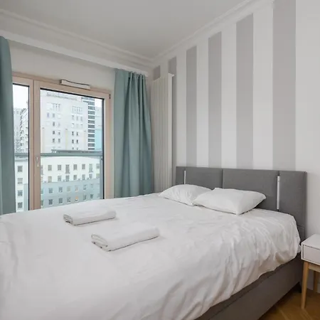 Vipwarsawapartments Onyx Mennica Varšava
