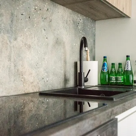 Vipwarsawapartments Onyx Mennica アパート ワルシャワ