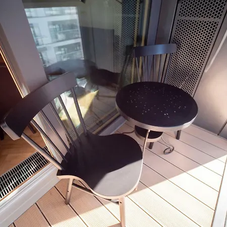 アパート Vipwarsawapartments Onyx Mennica ワルシャワ