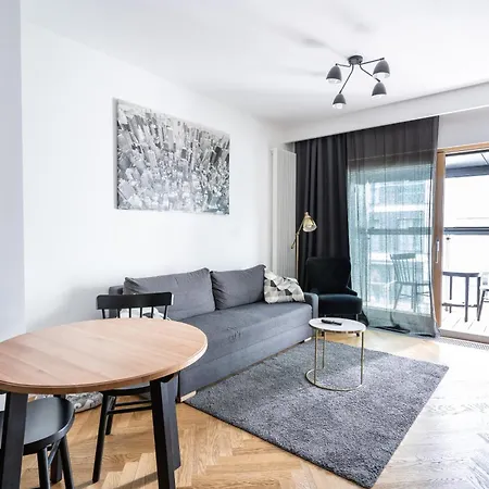 Vipwarsawapartments Onyx Mennica * Warszawa