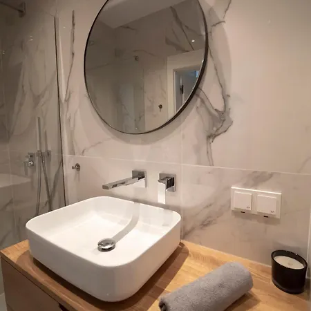 Vipwarsawapartments Onyx Mennica Lägenhet *