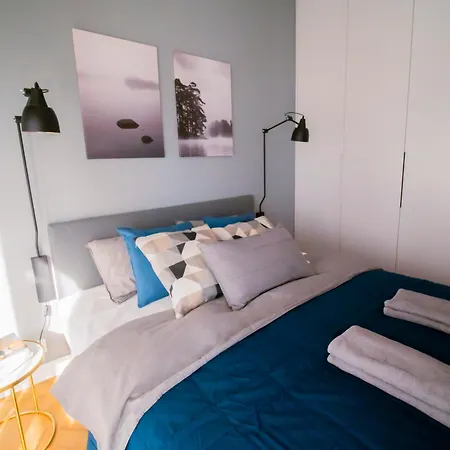 Vipwarsawapartments Onyx Mennica Lägenhet *