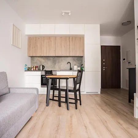 Vipwarsawapartments Onyx Mennica Lägenhet